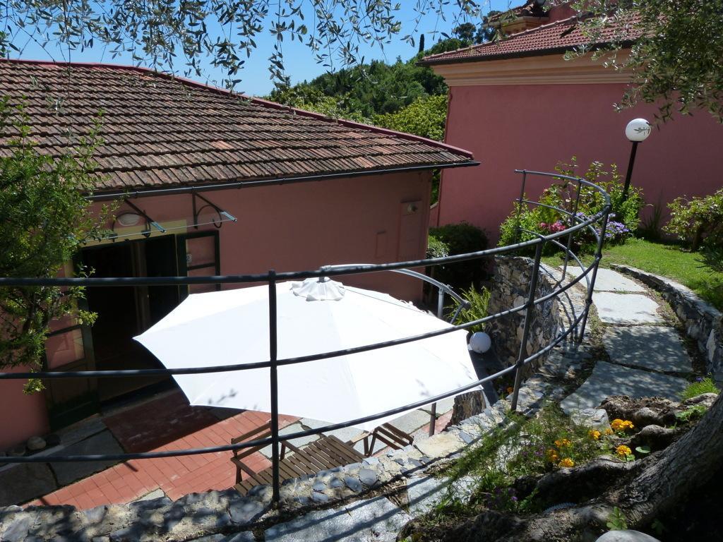 Garden Lodge Chiavari Exterior photo